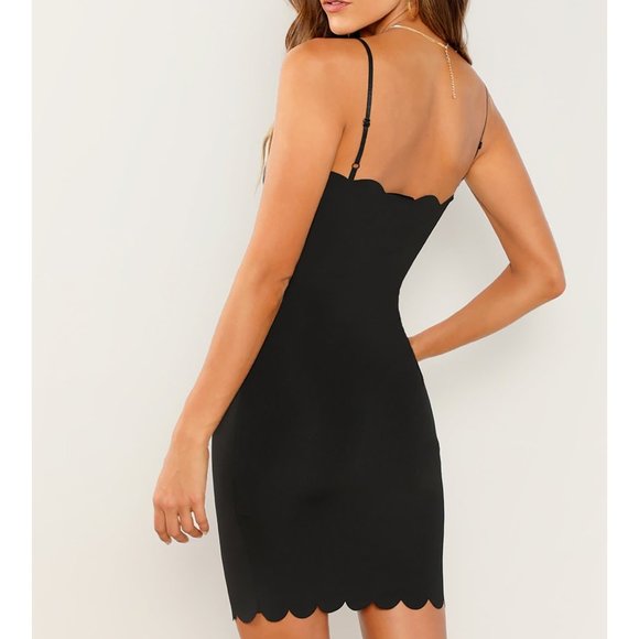 Black Scallop Trim Bodycon Cami Short Dress - Picture 2 of 7